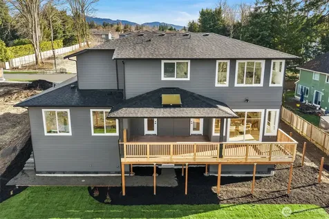 507 Orcas Ave NE Renton WA 98059