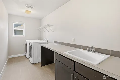 6028 37th Place NE Marysville WA 98270