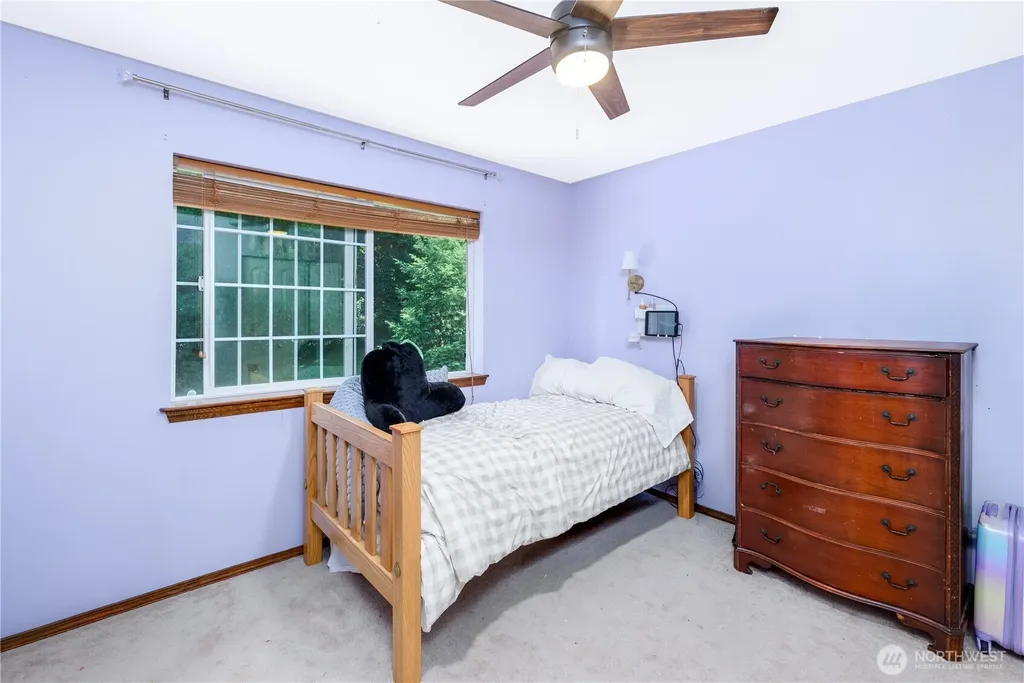 637 Del Guzzi Drive Port Angeles WA 98362
