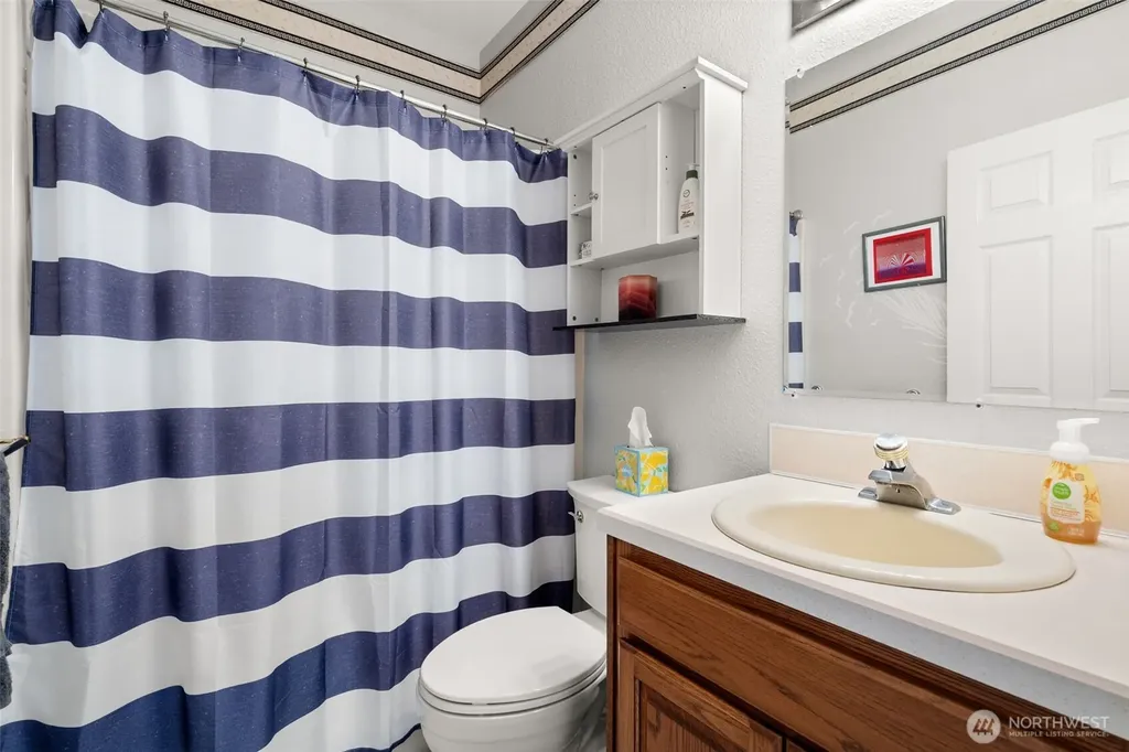 153 Newaukum Village Drive Chehalis WA 98532