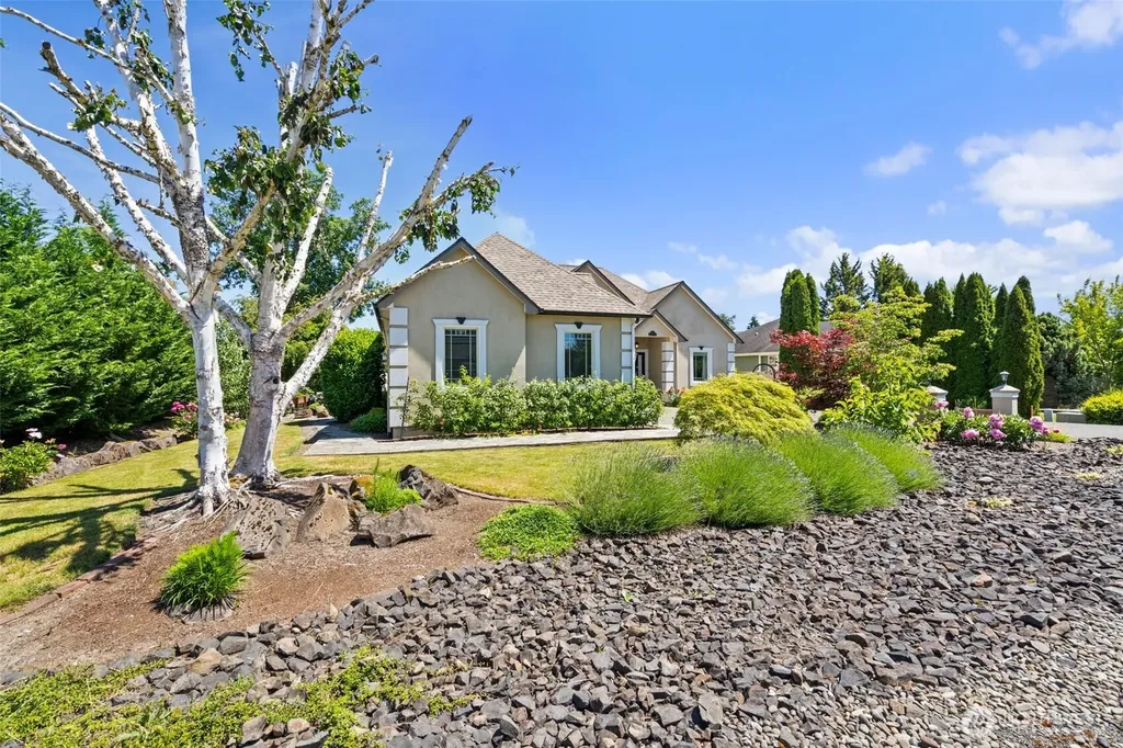153 Newaukum Village Drive Chehalis WA 98532