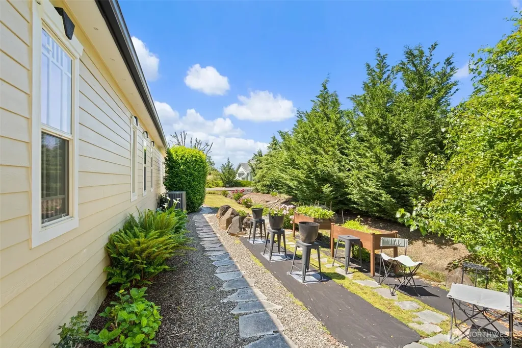 153 Newaukum Village Drive Chehalis WA 98532