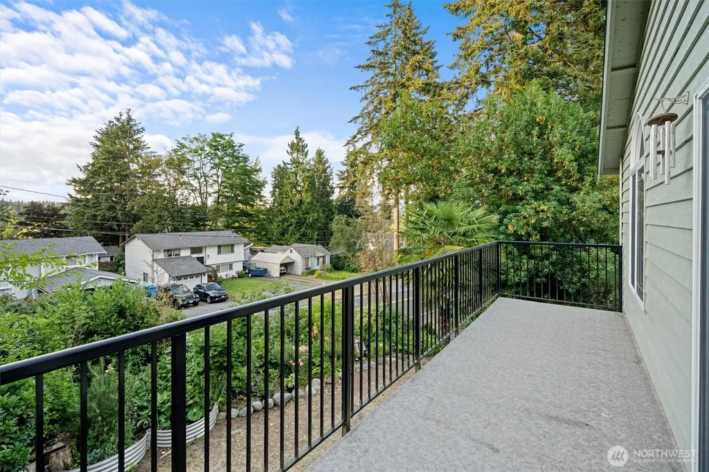 1611 NE Perkins Shoreline WA 98155
