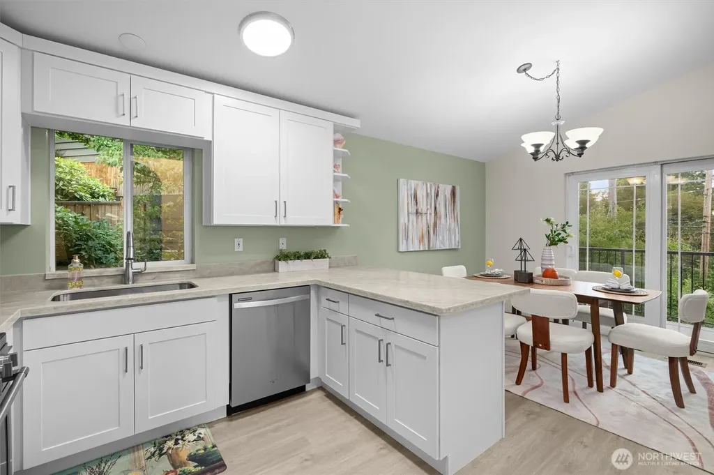 1611 NE Perkins Shoreline WA 98155