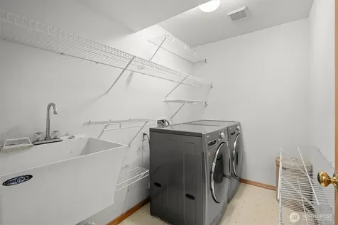 1611 NE Perkins Shoreline WA 98155