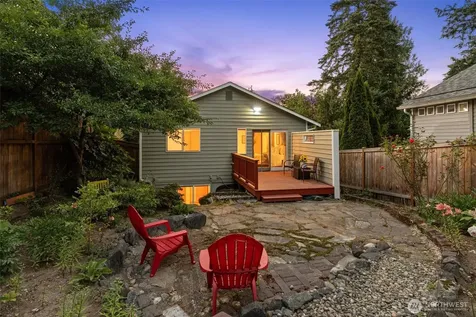 1611 NE Perkins Shoreline WA 98155