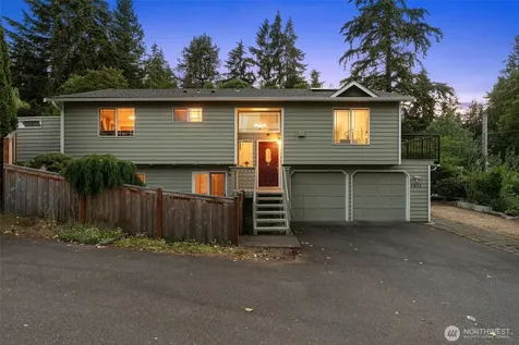 1611 NE Perkins Shoreline WA 98155