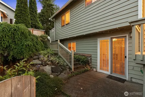 1611 NE Perkins Shoreline WA 98155