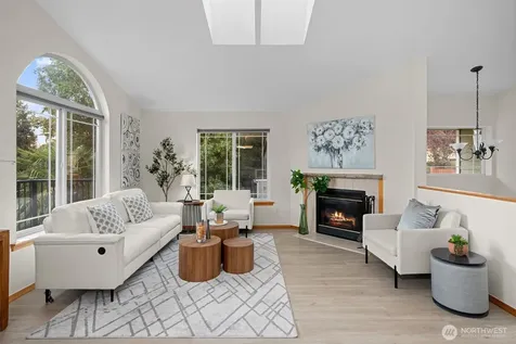 1611 NE Perkins Shoreline WA 98155