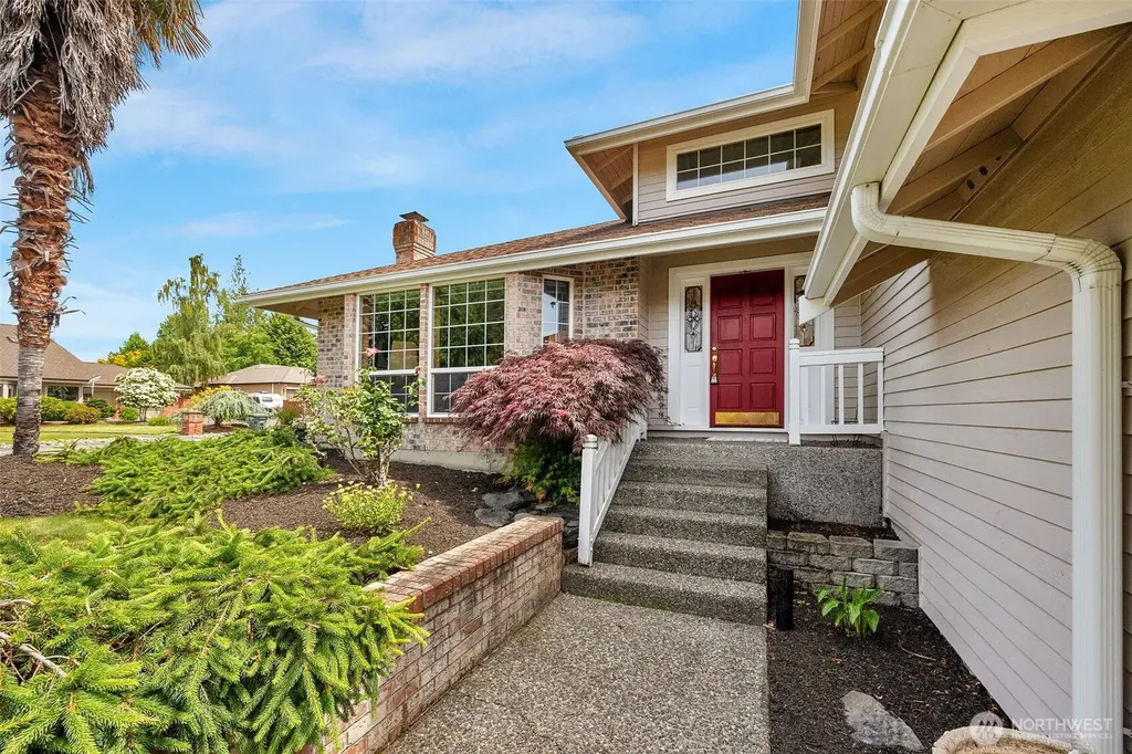 816 Aloha Place Edmonds WA 98020