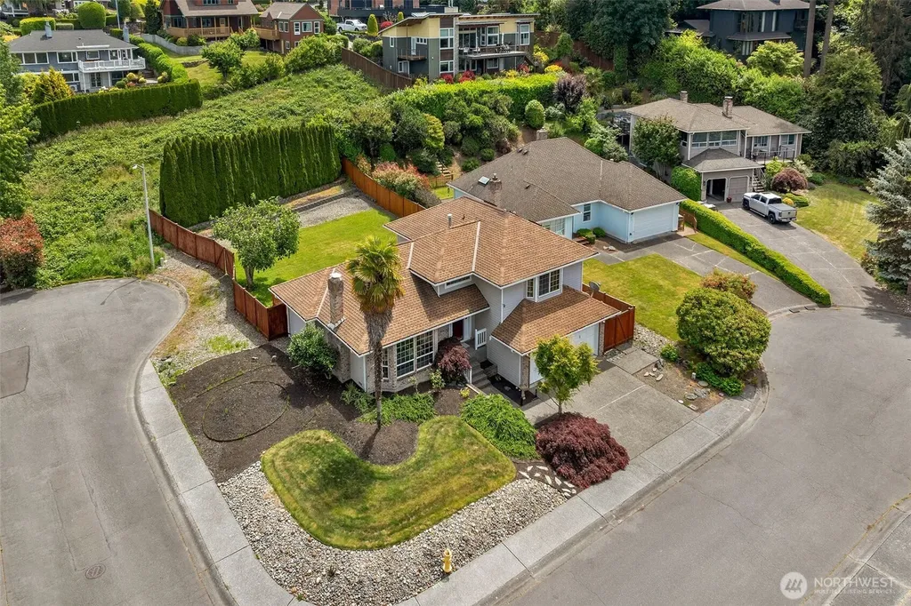 816 Aloha Place Edmonds WA 98020