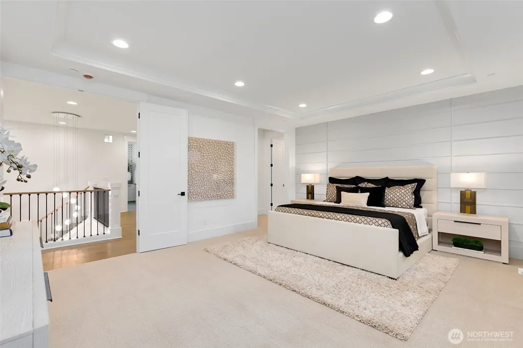 4526 89th Avenue SE Mercer Island WA 98040