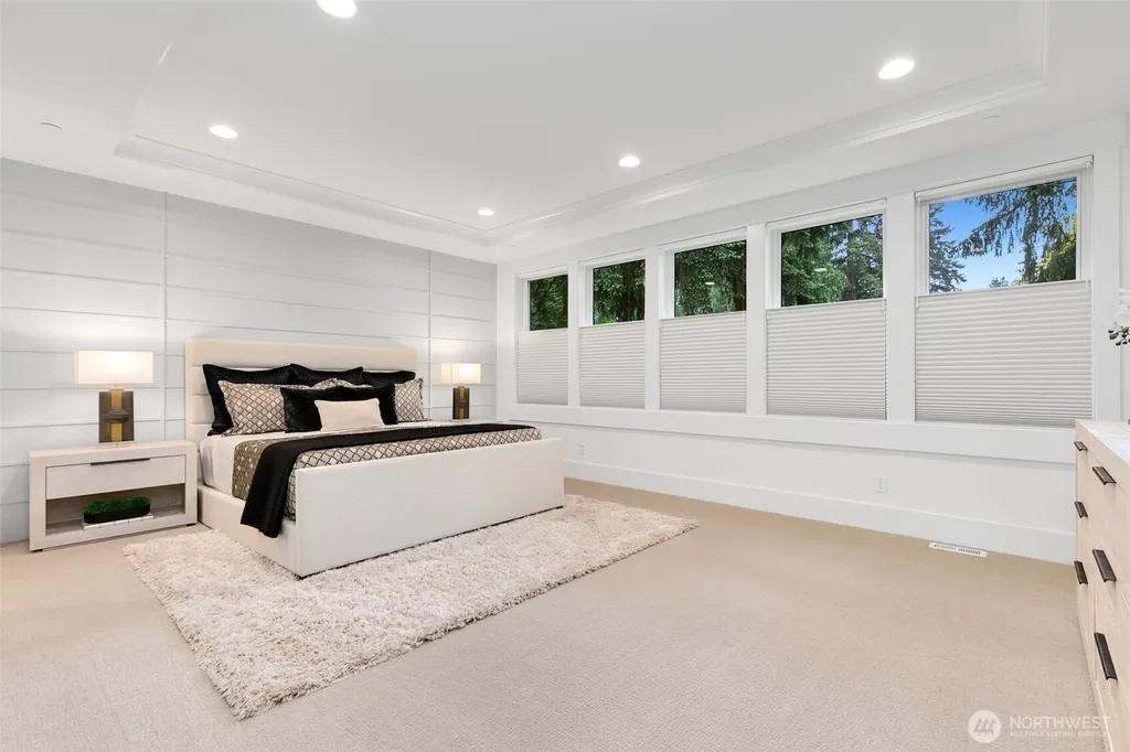 4526 89th Avenue SE Mercer Island WA 98040