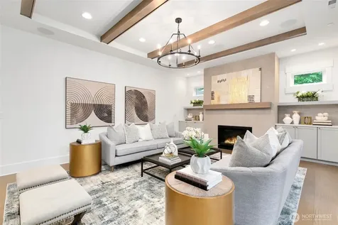 4526 89th Avenue SE Mercer Island WA 98040
