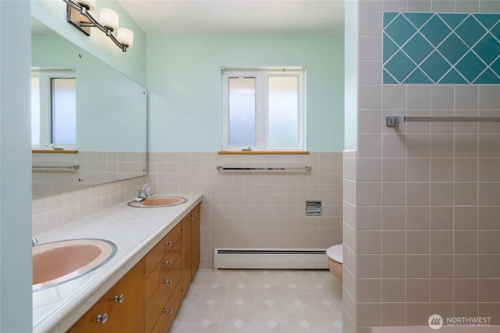 1015 35th Street Anacortes WA 98221