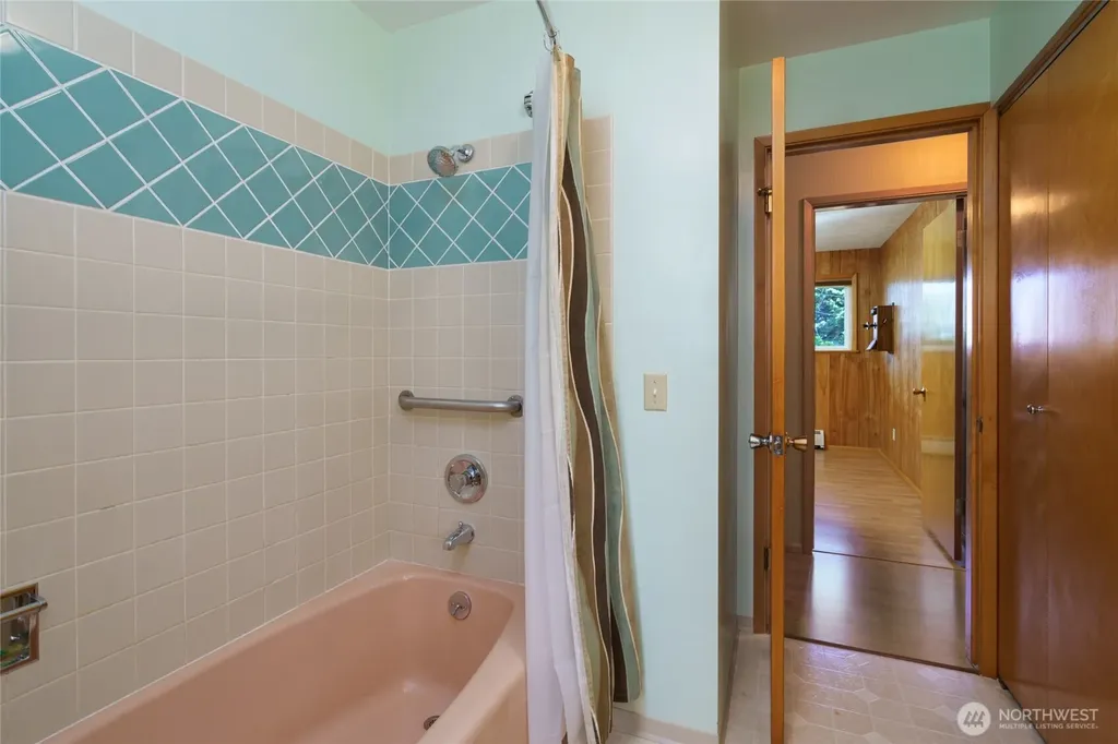1015 35th Street Anacortes WA 98221