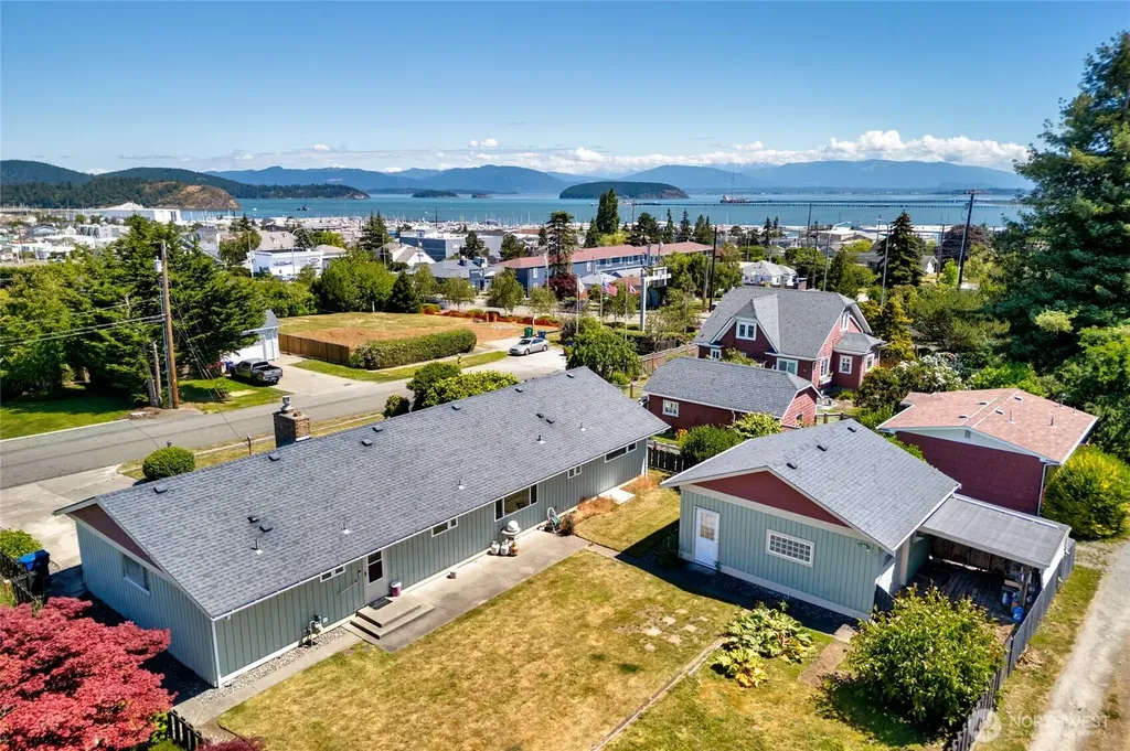 1015 35th Street Anacortes WA 98221