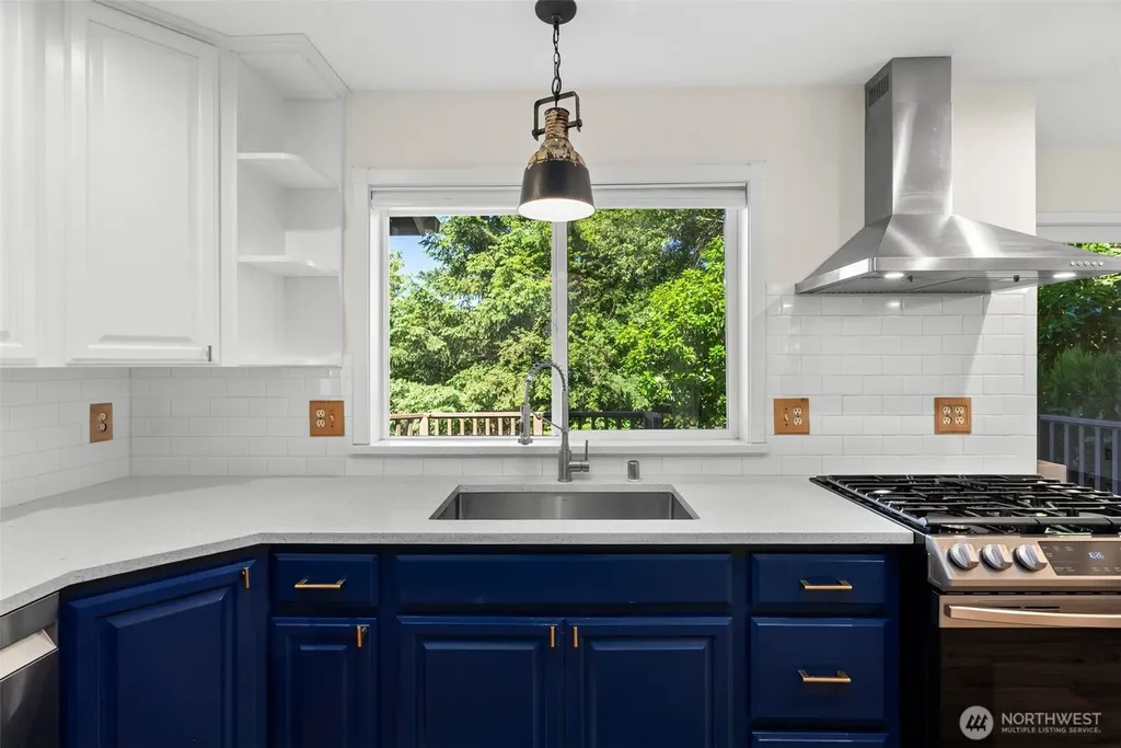 26227 Montera Loop NE Kingston WA 98346
