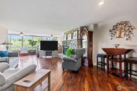 10903 Glen Acres Drive S Seattle WA 98168