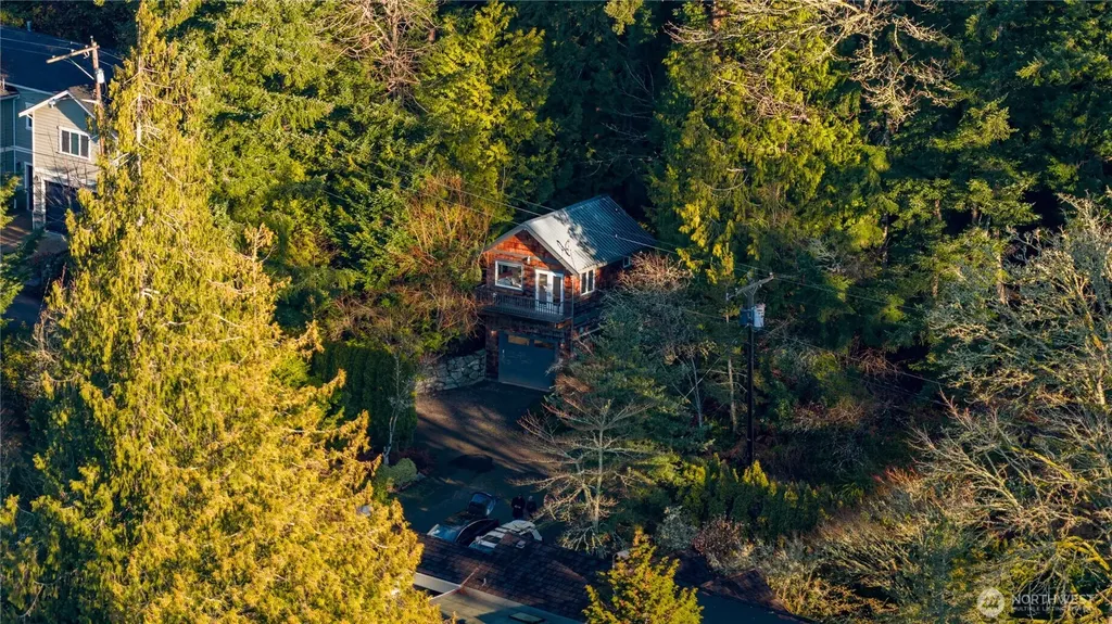 2111 Dellesta Drive Bellingham WA 98226