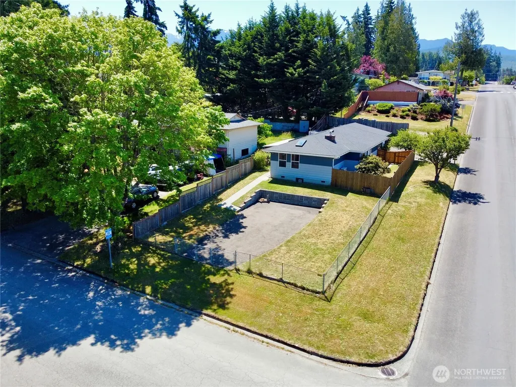 1105 S I Street Port Angeles WA 98363
