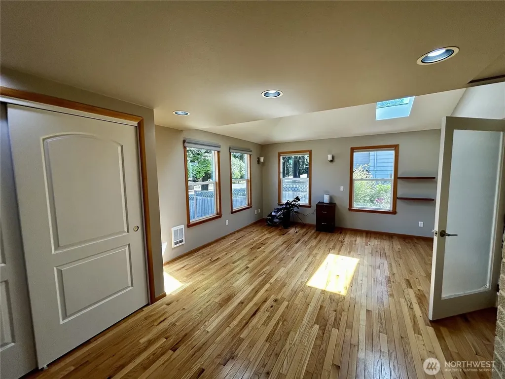 1105 S I Street Port Angeles WA 98363