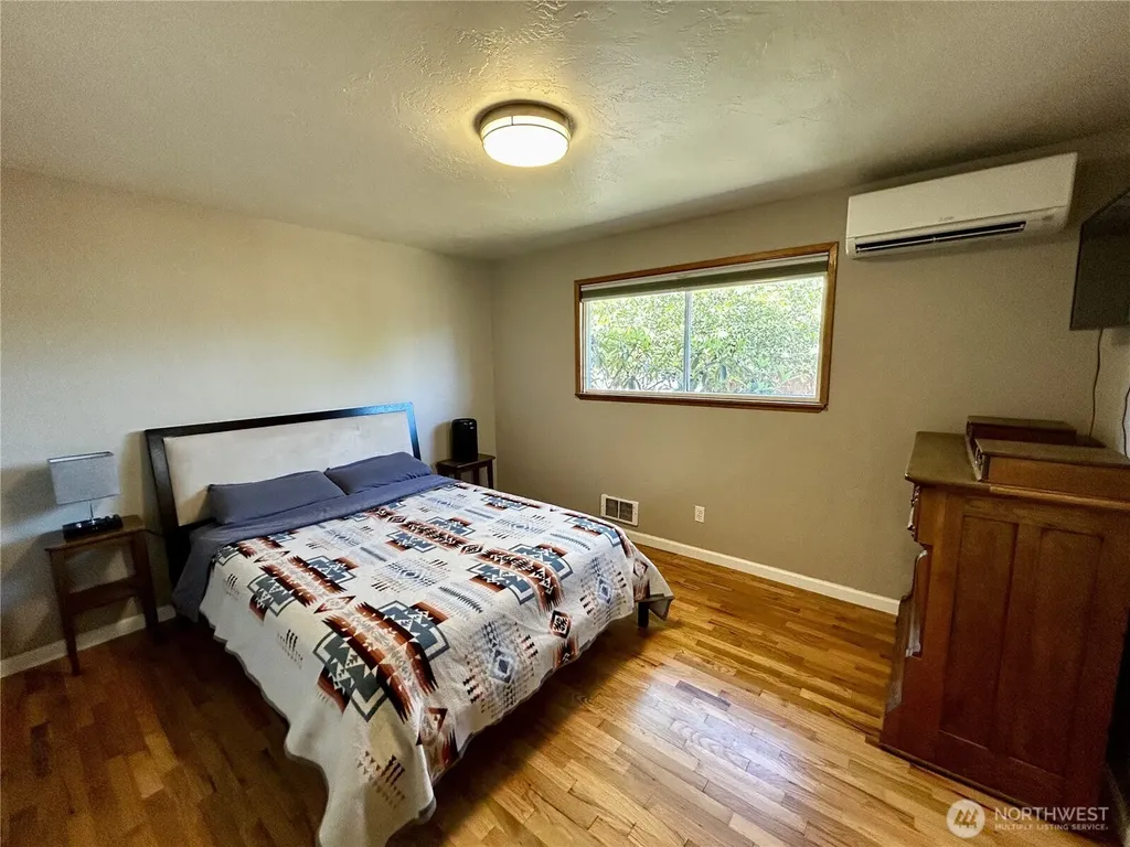 1105 S I Street Port Angeles WA 98363