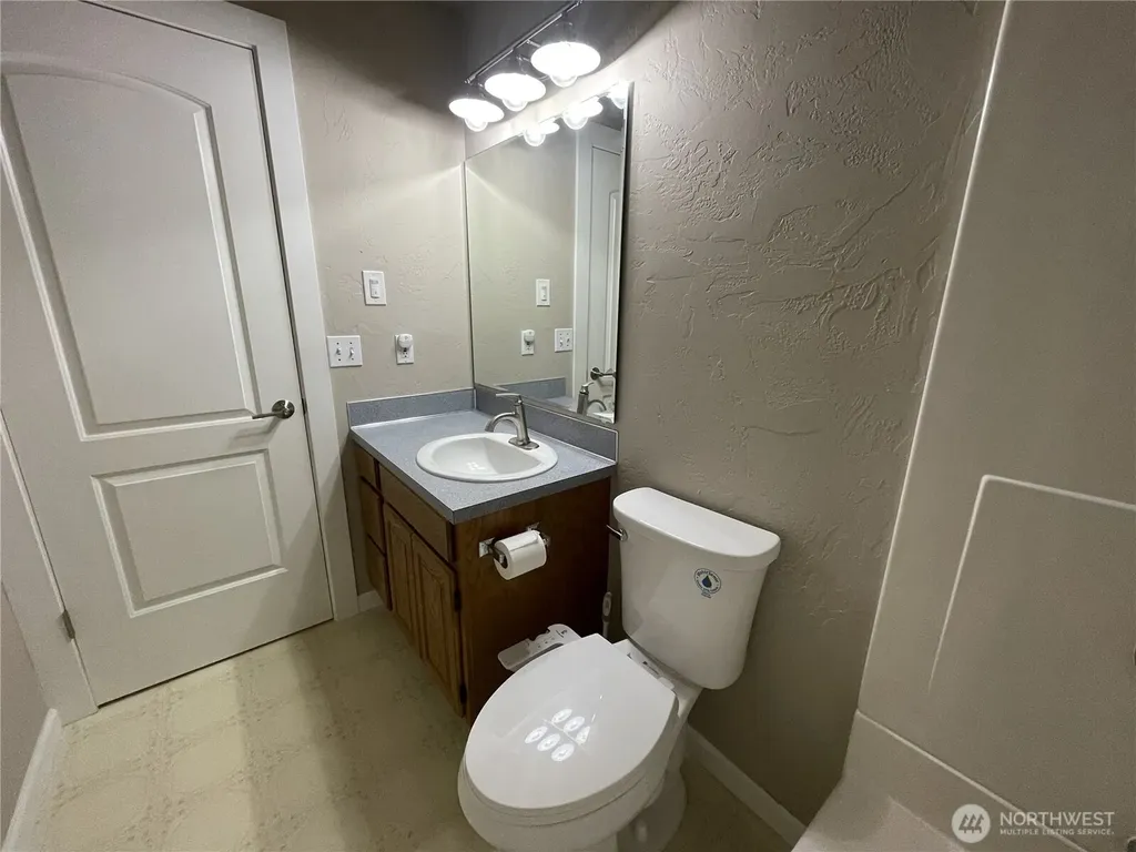 1105 S I Street Port Angeles WA 98363