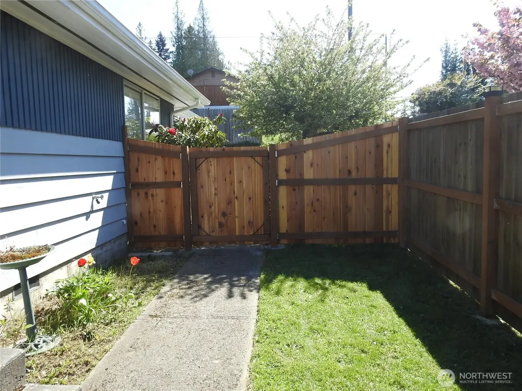 1105 S I Street Port Angeles WA 98363