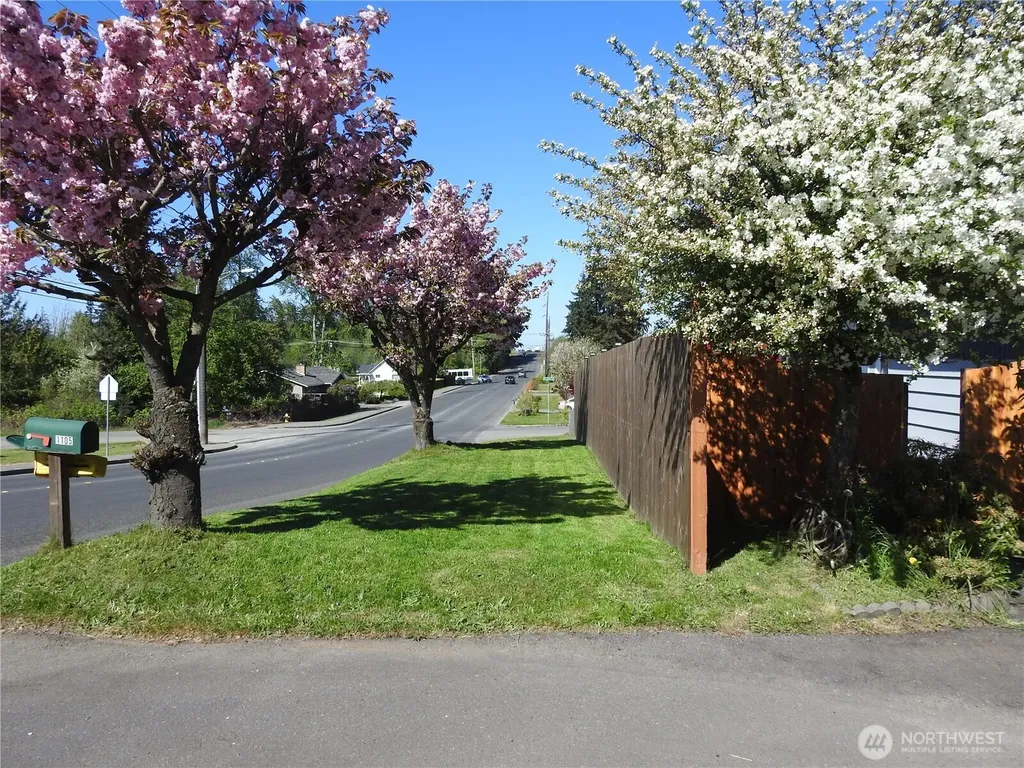 1105 S I Street Port Angeles WA 98363