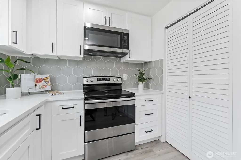 6114 N 49th Street Tacoma WA 98407