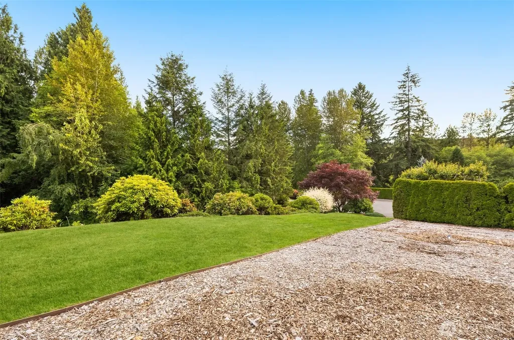 17048 183rd Place NE Woodinville WA 98072