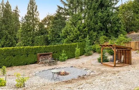 17048 183rd Place NE Woodinville WA 98072