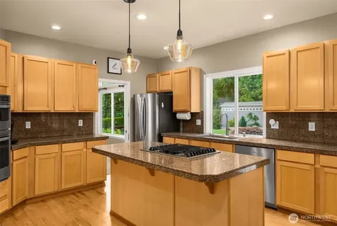17048 183rd Place NE Woodinville WA 98072