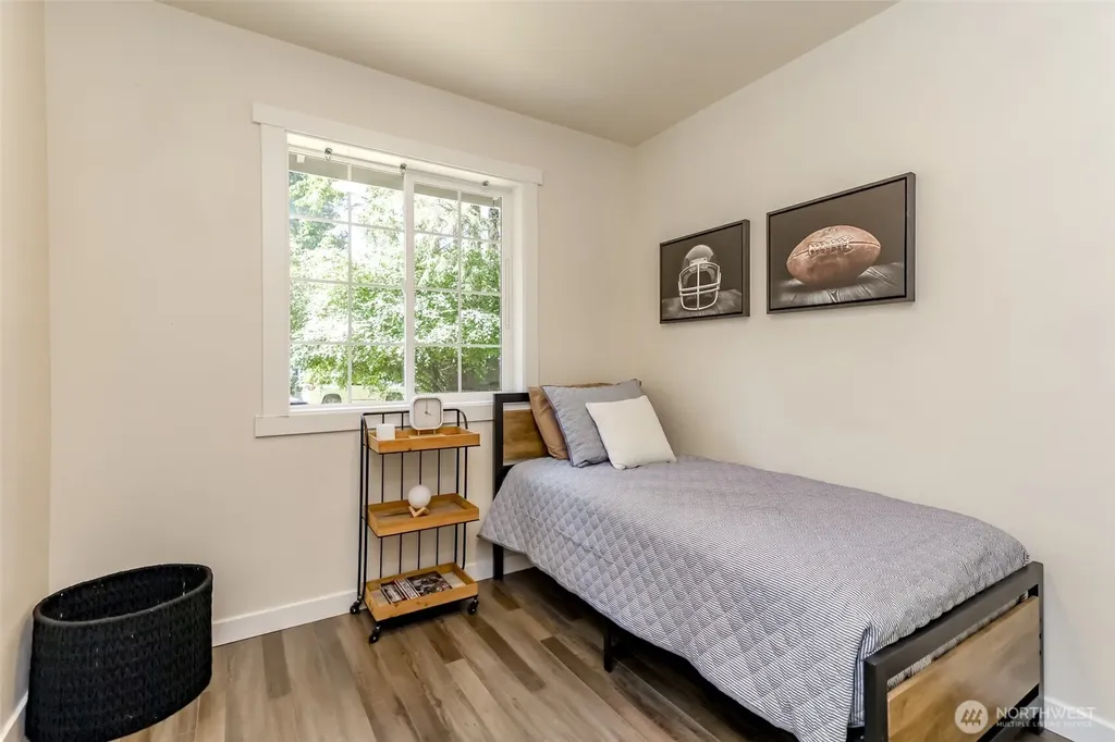 19105 17th St SW Lakebay WA 98349