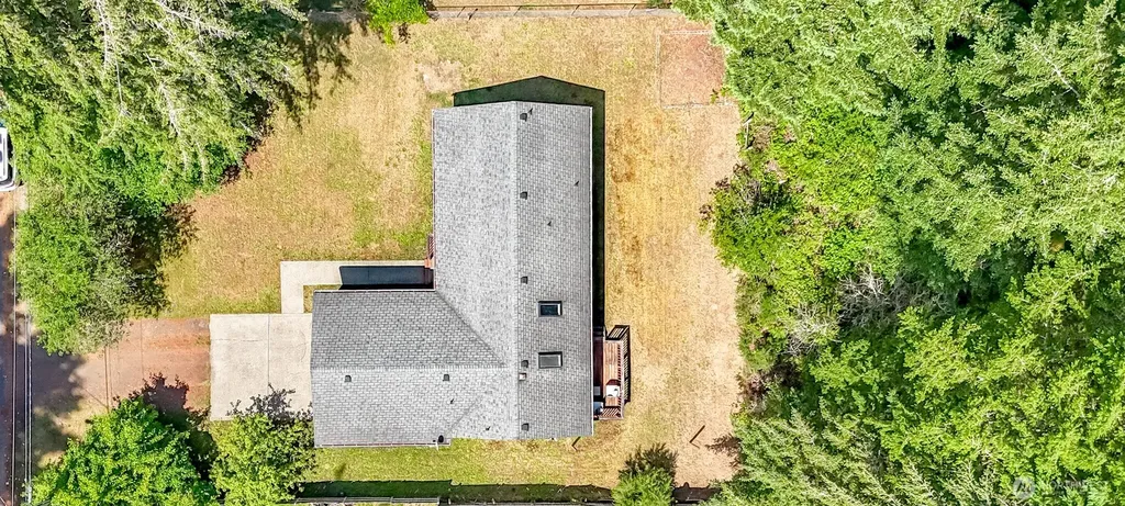 19105 17th St SW Lakebay WA 98349