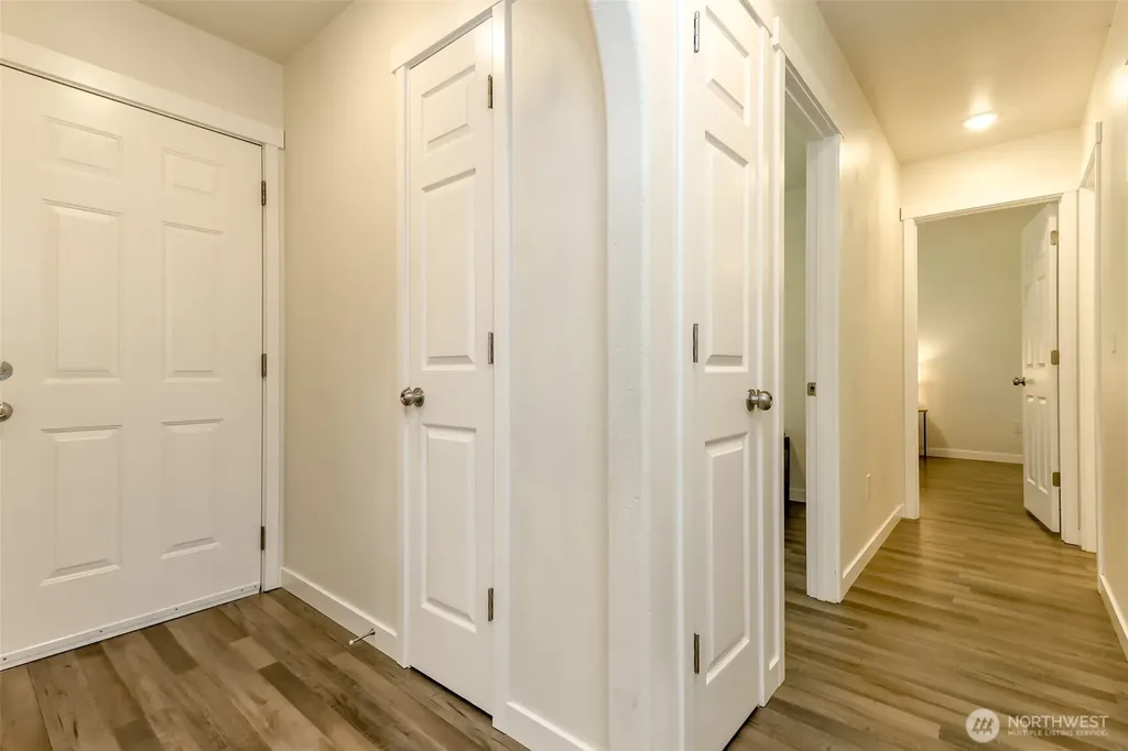 19105 17th St SW Lakebay WA 98349