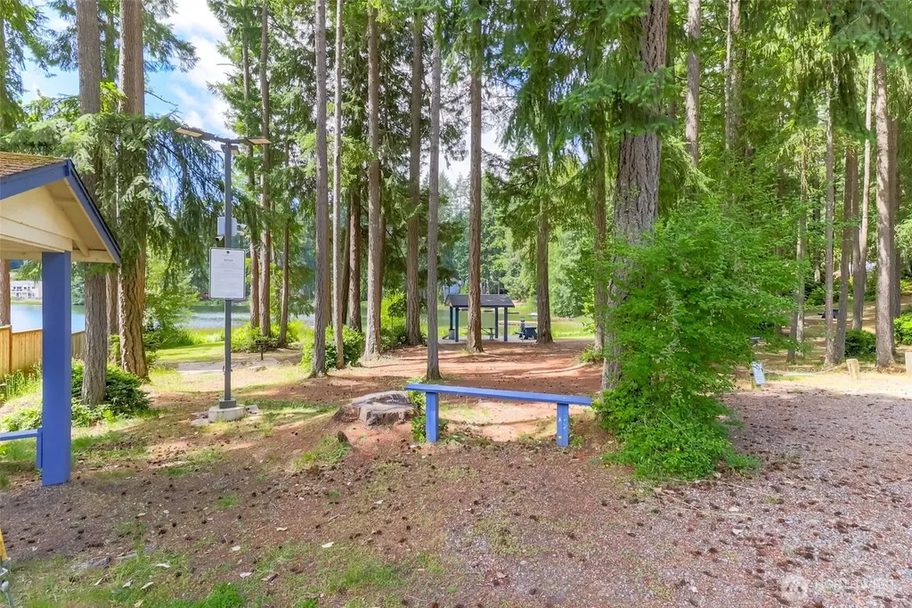 19105 17th St SW Lakebay WA 98349