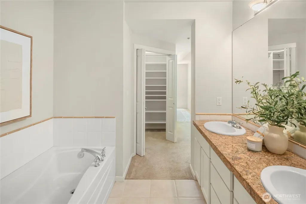 2901 NE Blakeley Street Seattle WA 98105