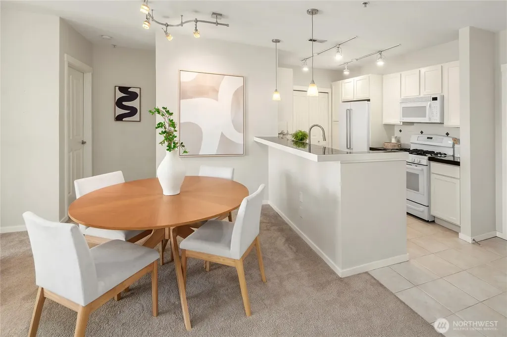 2901 NE Blakeley Street Seattle WA 98105