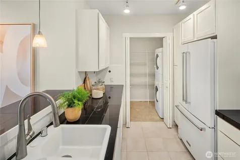 2901 NE Blakeley Street Seattle WA 98105