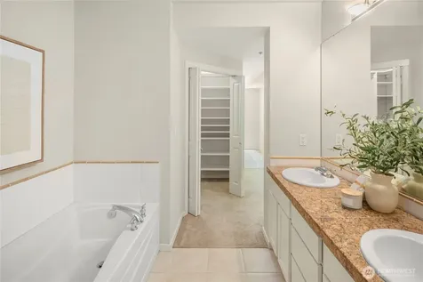 2901 NE Blakeley Street Seattle WA 98105