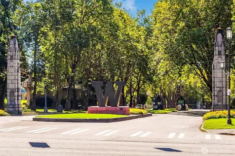 2901 NE Blakeley Street Seattle WA 98105