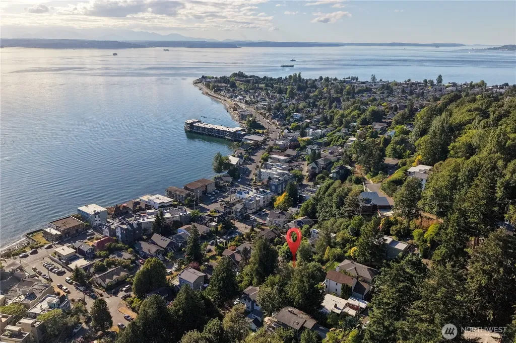 0 58th Place SW Seattle WA 98116