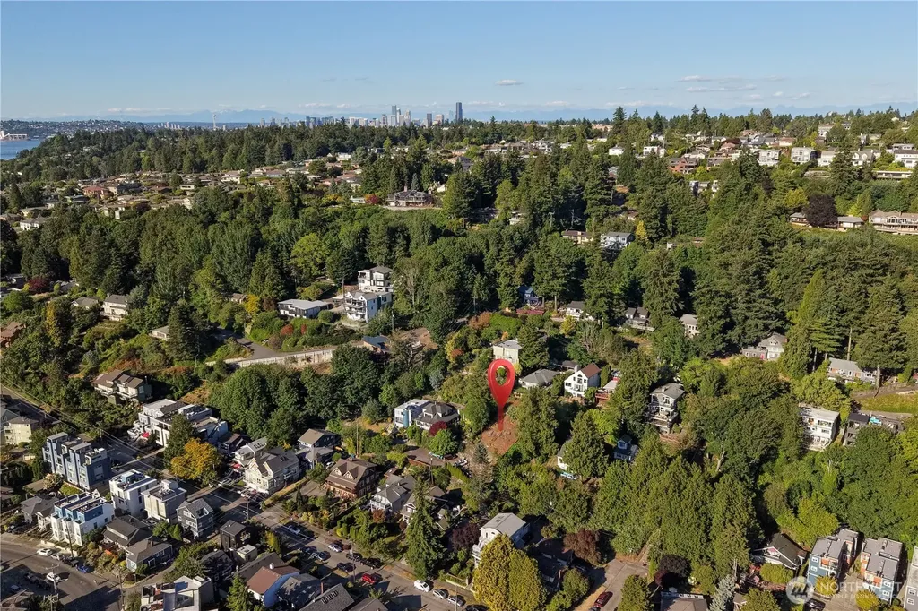 0 58th Place SW Seattle WA 98116