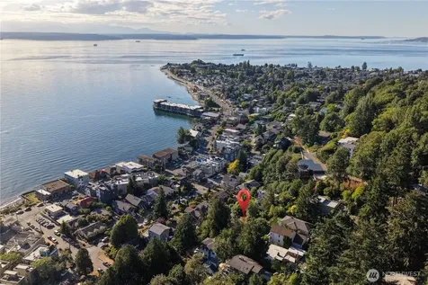 0 58th Place SW Seattle WA 98116