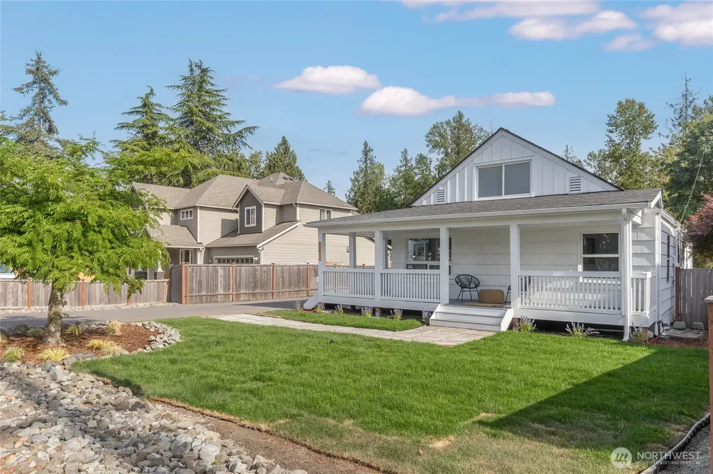 11822 24th Street E Edgewood WA 98372
