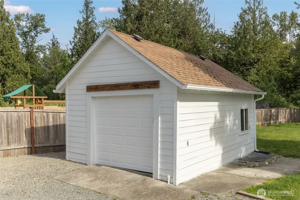 11822 24th Street E Edgewood WA 98372
