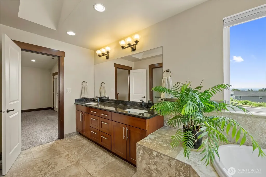 6916 37th Place NE Marysville WA 98270