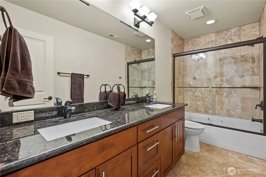 6916 37th Place NE Marysville WA 98270
